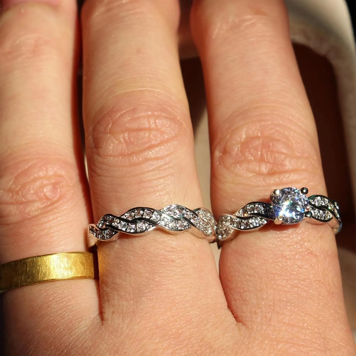 2Pcs Womens Solitaire Rings Set Inlaid Zircon Engagement Rings Crisscross Rhinestone Proposal Rings Lady (Silver, 9)