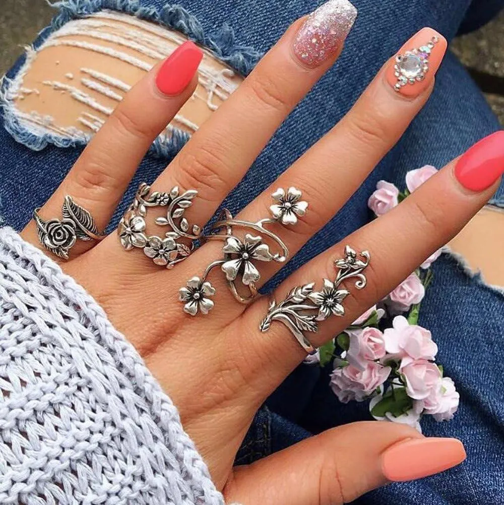 4 Pcs Gothic Vintage Sunflower Open Ring Silver Family Birth Flowers Party Rings for Women Bohemian Rings Set