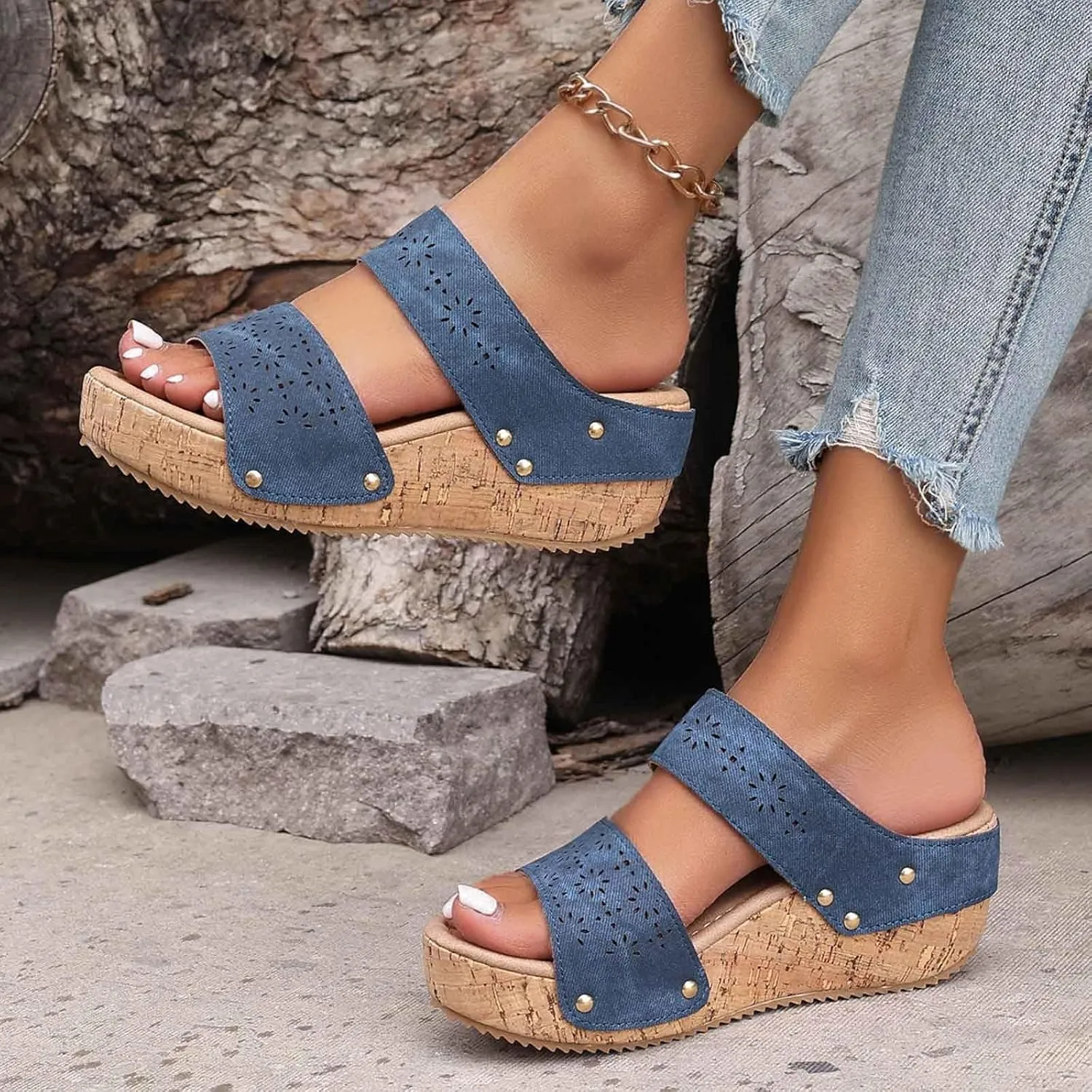 Comfortable Women's Slippers with Open Toe Design Daily Leisure Use Spring and Summer Thick Soled Spa Slipper Set Women