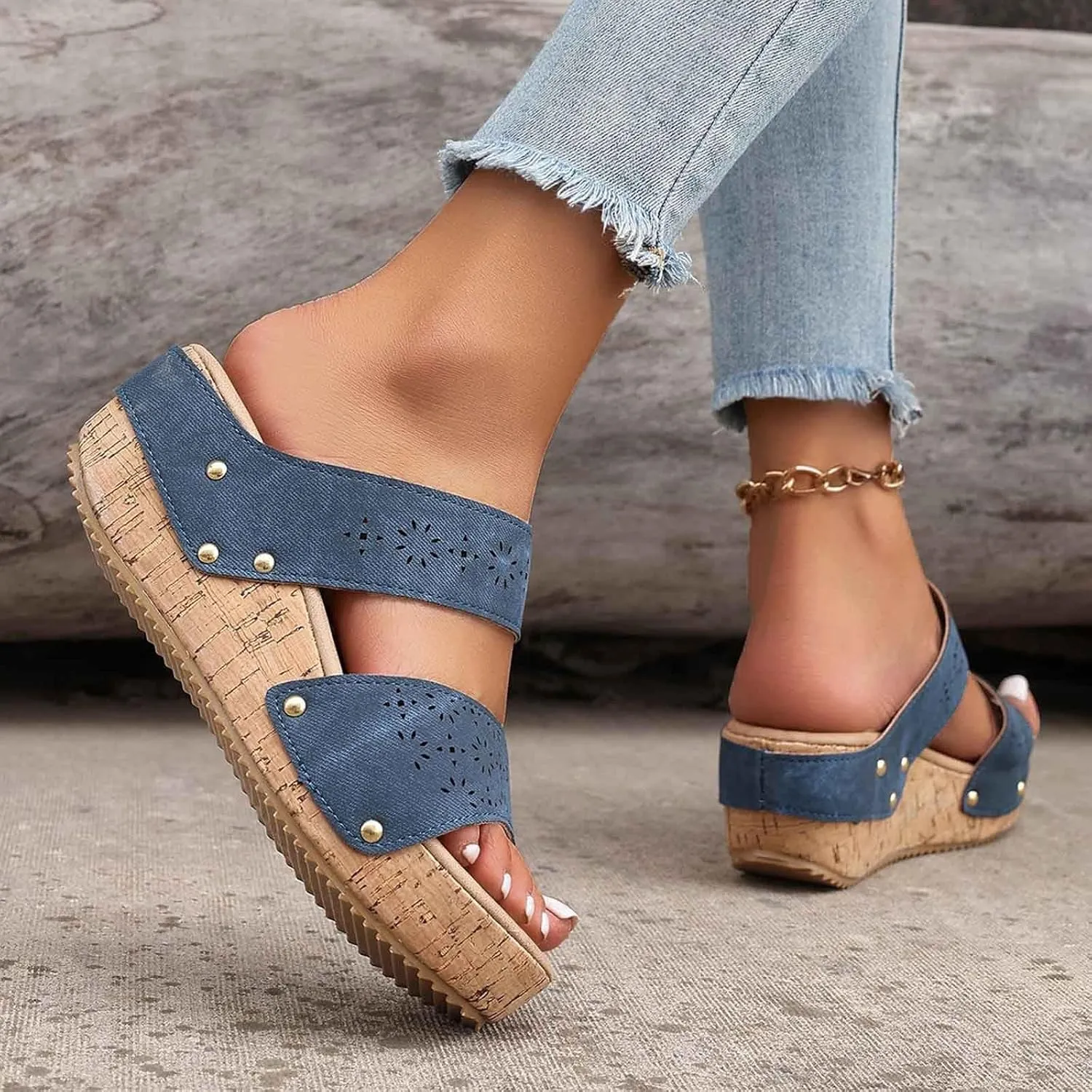 Comfortable Women's Slippers with Open Toe Design Daily Leisure Use Spring and Summer Thick Soled Spa Slipper Set Women