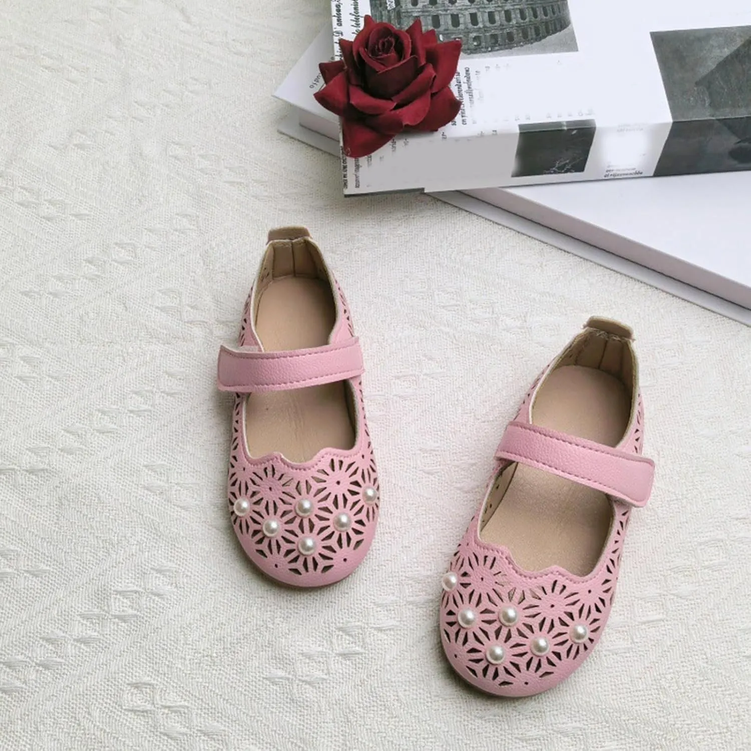 Cosplay Dance Shoes New Girls Princess Shoes with Hollow Out Design Fashionable Soft Soled Leather