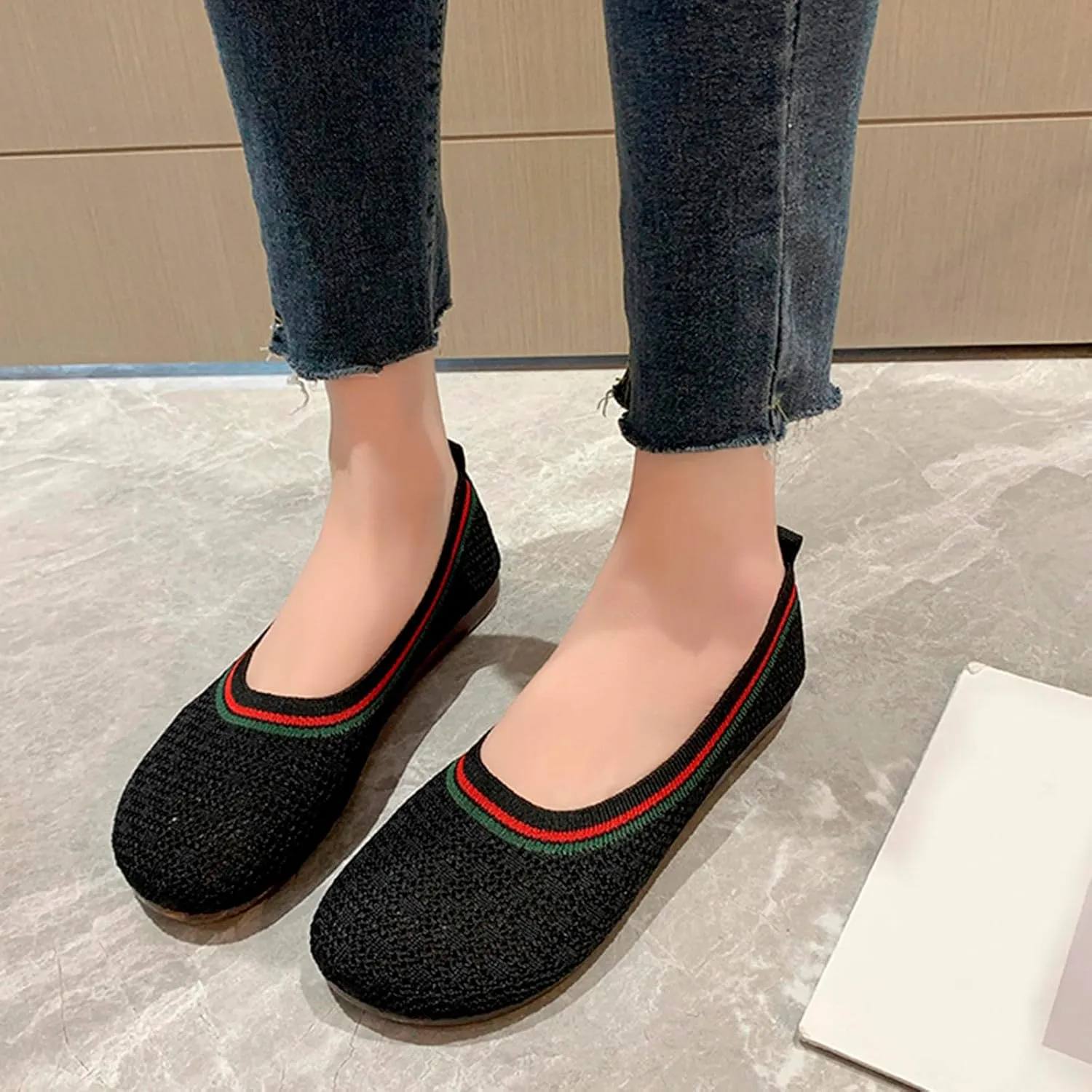 Ladies Fashion Breathable Mesh Knitted Round Toe Flat Sole Comfortable Casual Shoes Mens Dress Shoe Casual