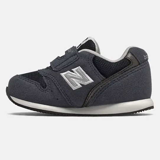 New Balance children's sneakers with tears IV574MLA