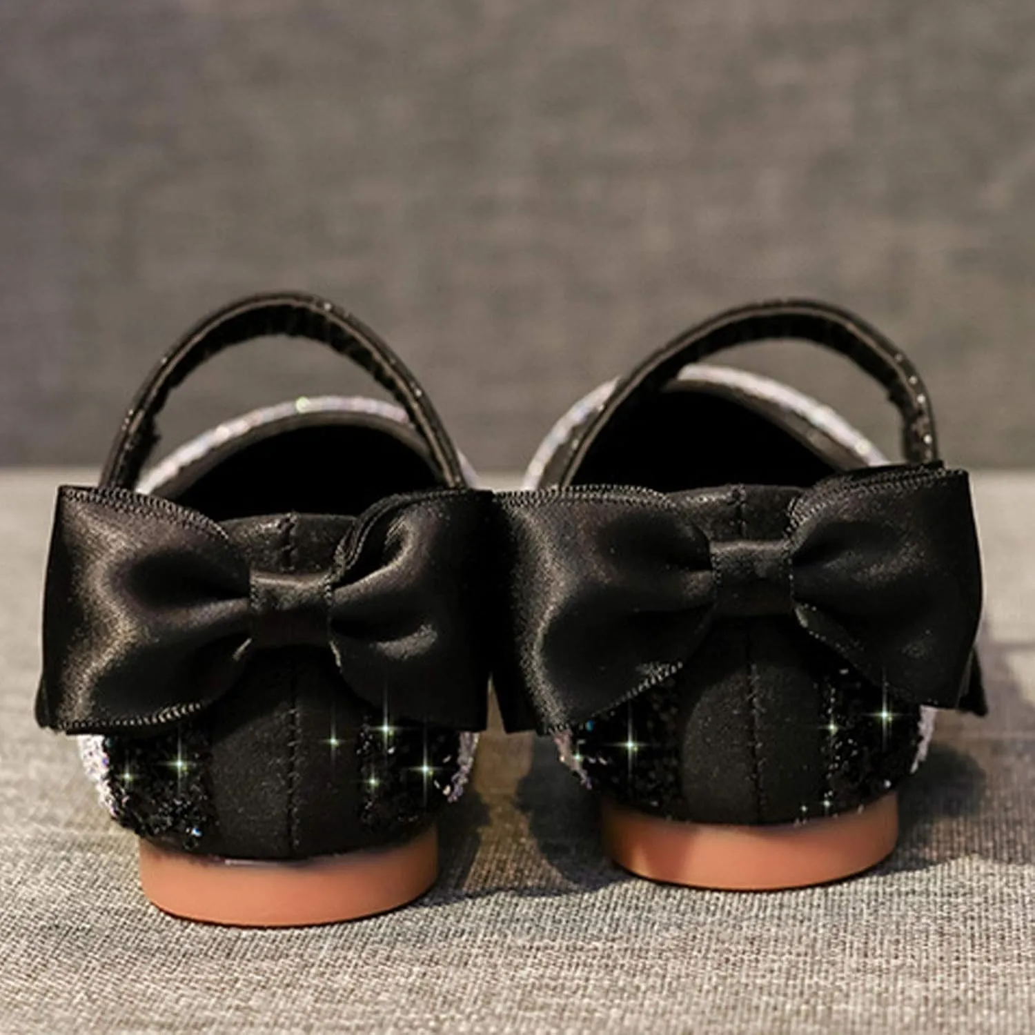 OMEARK Girls Sparkly Party Shoes, Round Head Glitter Princess Flat Dress Shoes, Children's Stylish Soft-Soled Dress Up Shoes with Heel Bowknot, Breathable Waterproof Plus Size Sandals