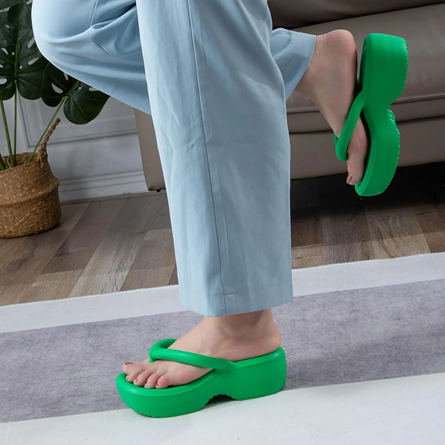 Platform Flip Flops for Women Wedge Arch Support Flip Flops Cushion Soft Rubber Midsole Platform Thong Sandals with Rubber Sole