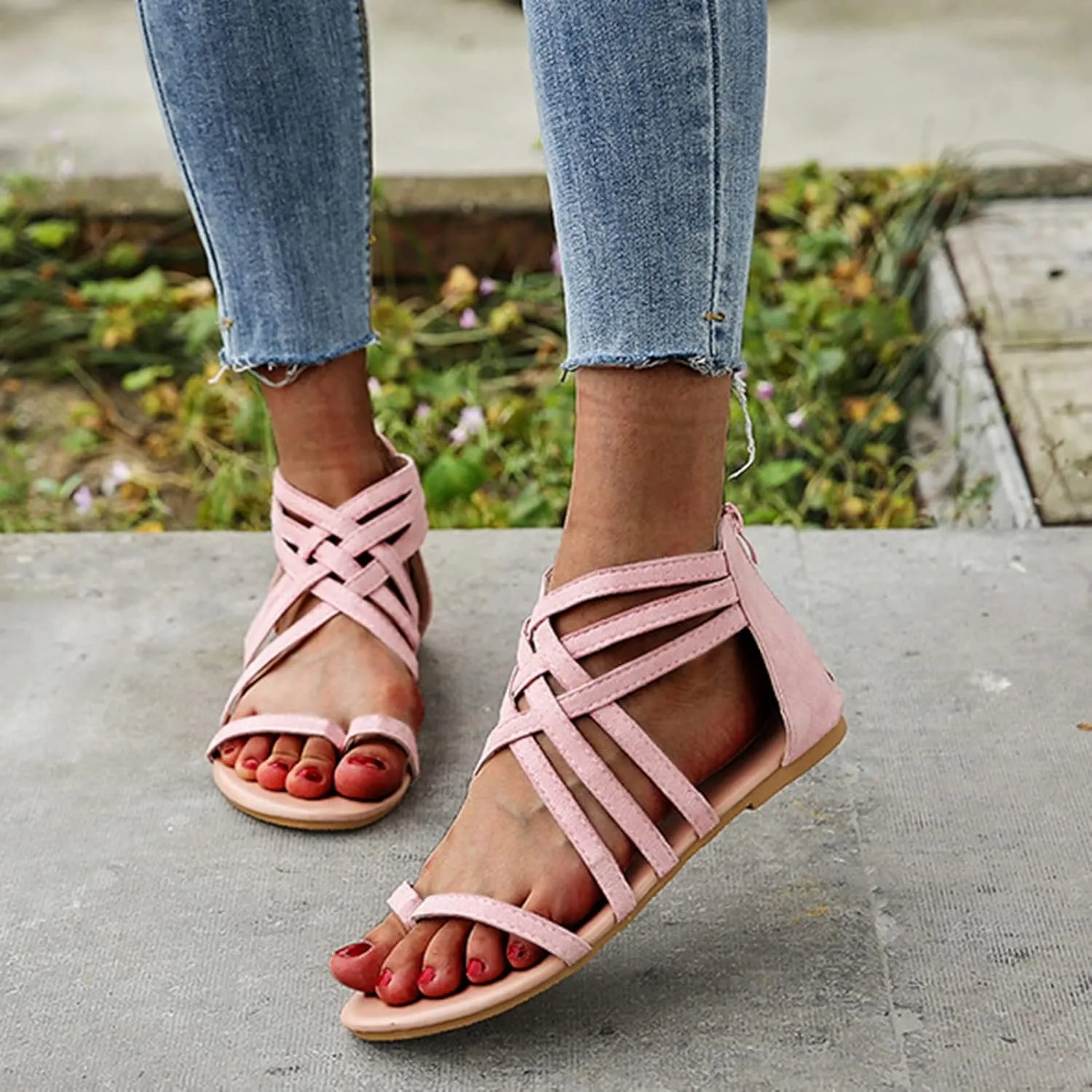 Strappy Sandals for Women Open Toe Ring Loop Sandals Crisscross Strap Zipper Back Sandal Fashion Anti-Slip Summer Shoes 2025