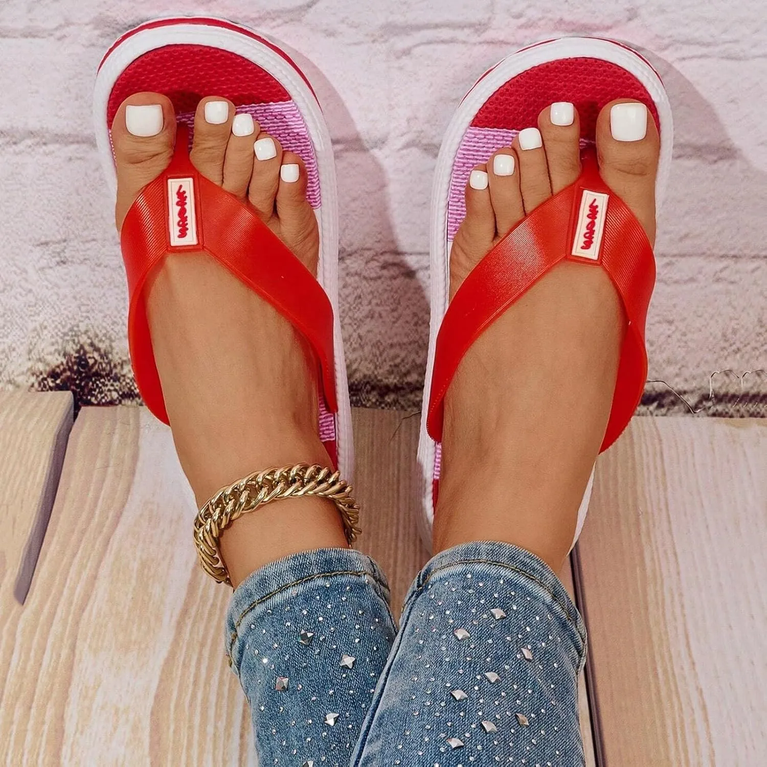 Summer Beach Thong Sandals for Women Platform Flip Flops For Women Cushioned Thong Sandals With Soft Eva Foam Insole