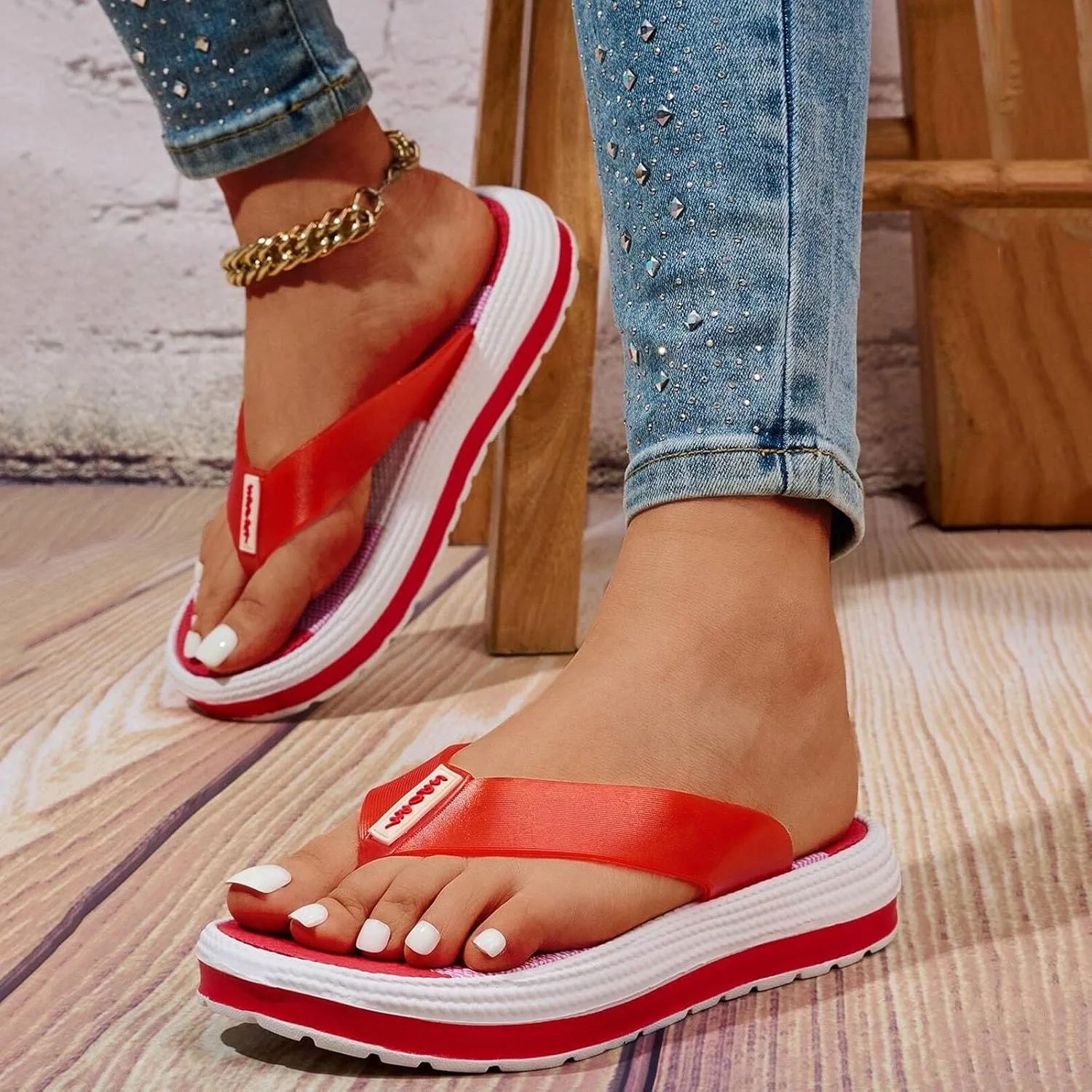 Summer Beach Thong Sandals for Women Platform Flip Flops For Women Cushioned Thong Sandals With Soft Eva Foam Insole