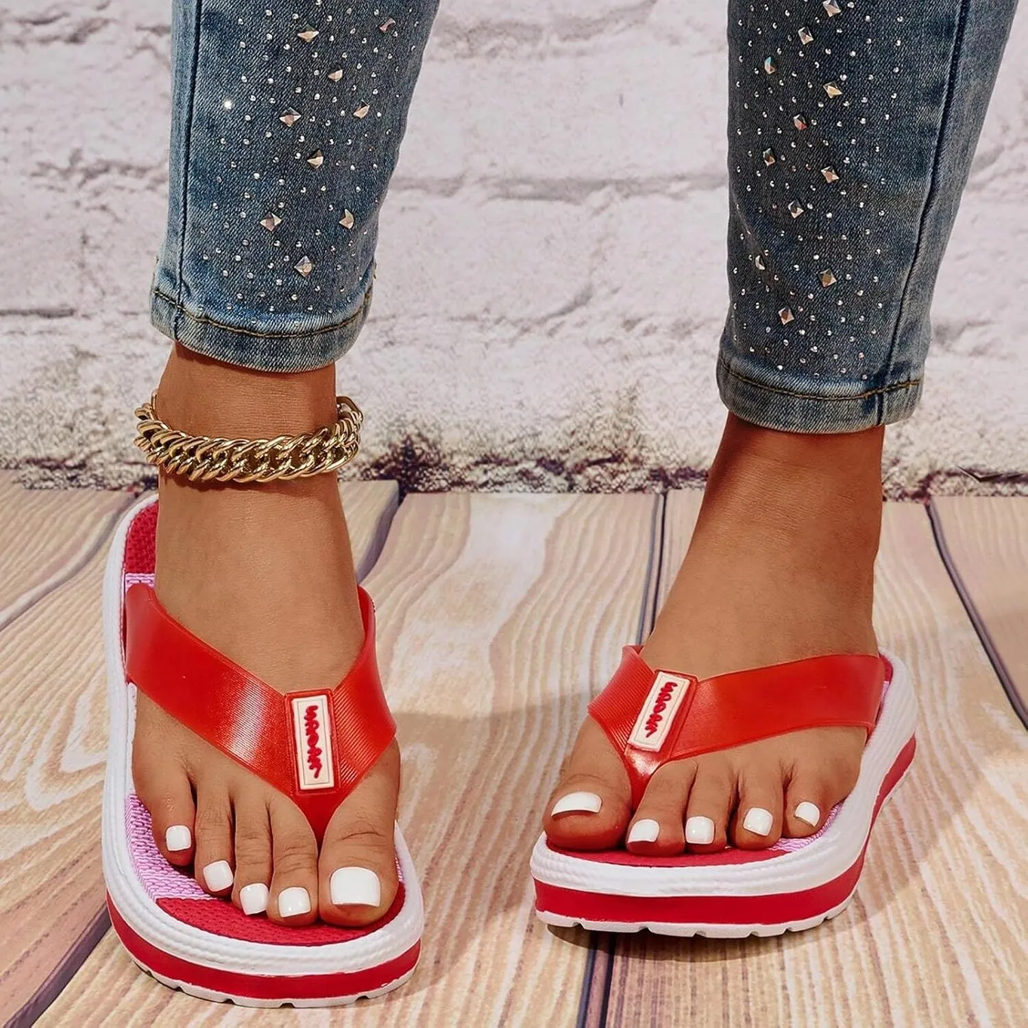 Summer Beach Thong Sandals for Women Platform Flip Flops For Women Cushioned Thong Sandals With Soft Eva Foam Insole