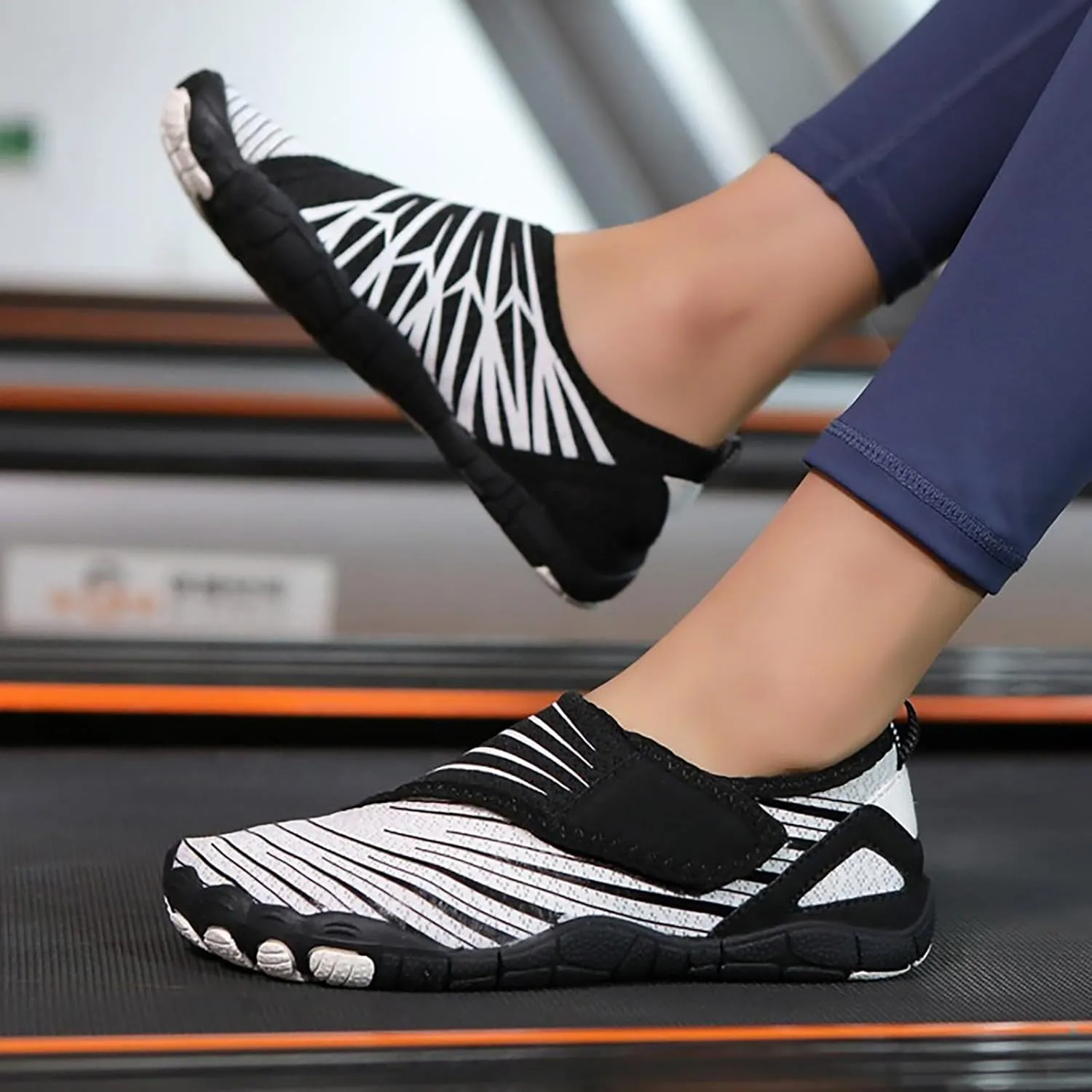 Water Shoes for Men and Women Swim Beach Barefoot Shoes Quick Drying Outdoor Wading Shoe for Pool Diving Boating