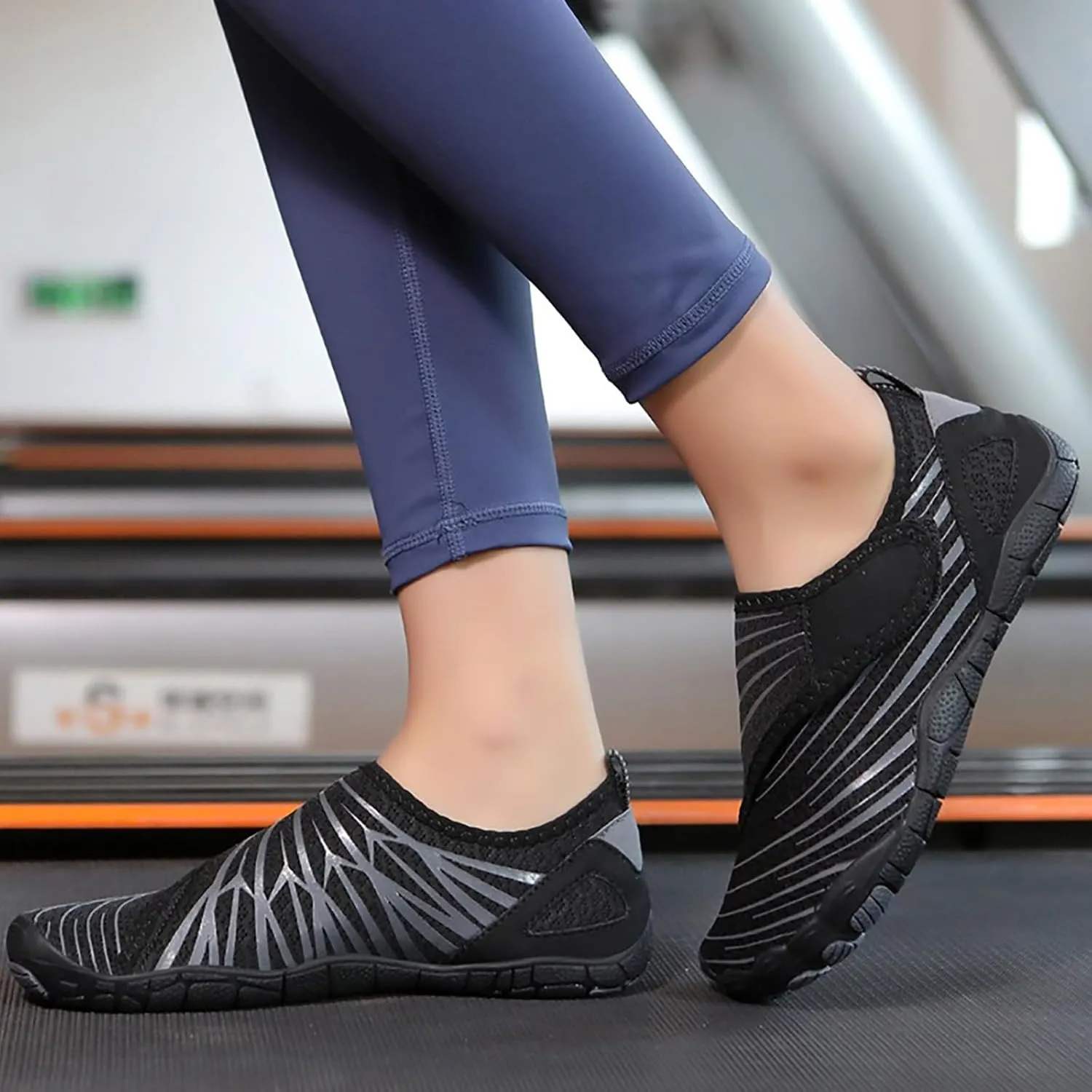 Water Shoes for Men and Women Swim Beach Barefoot Shoes Quick Drying Outdoor Wading Shoe for Pool Diving Boating
