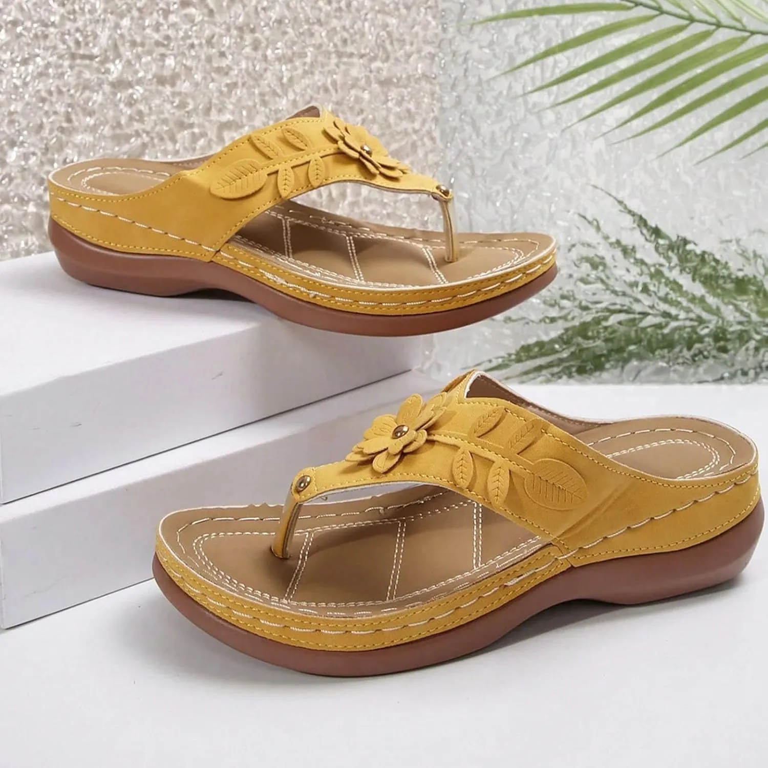 Women Orthopedic Wedge Sandals Bohemian Round Toe Flower Flip Flop Comfortable Outdoor Shoes Breathable Casual Low Heel Sandals for Women Fashionable Summer Footwear